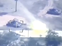 Terekam Kamera, Detik-Detik Tank Thailand Gempur Bangunan di Kamboja