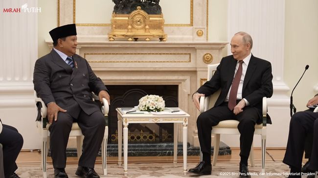 Didampingi Menlu dan Seskab, Prabowo Temui Putin di Moskow