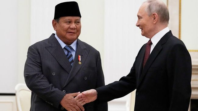 Putin Tawarkan Bantu RI Kembangkan Nuklir hingga Kerjasama Militer