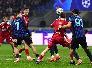 Senyum Van Dijk Tanggapi Protes Inter: Memang Penalti Kok
