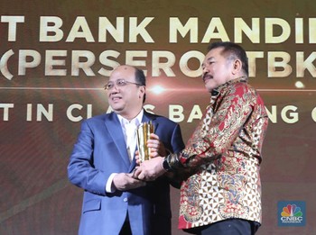 Cetak Kinerja Fantastis, Bos Bank Mandiri Raih Penghargaan Ini