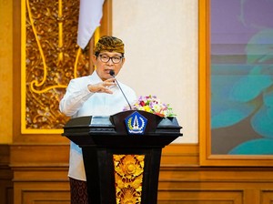 Adi Arnawa Siapkan Award Miliaran Rupiah Bagi Desa yang Mampu Kelola Sampah