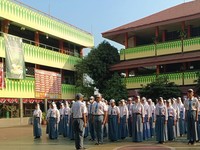 Ironi Pendidikan: SMA Swasta Kian Banyak, Negeri Tetap Jadi Rebutan