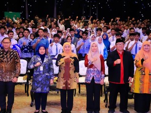 Khofifah Bikin Program Bantuan Pendidikan Prasejahtera, Ini Targetnya