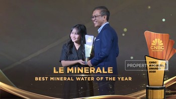 Video: Le Minerale Dapat Penghargaan 