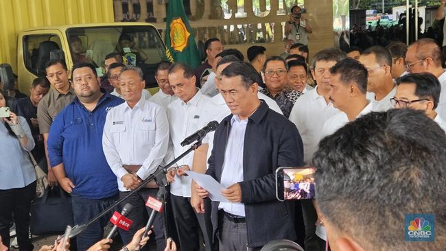 Amran Kirim 10.000 Ton Beras dan Minyak Goreng ke Aceh Rp 1,2 Triliun