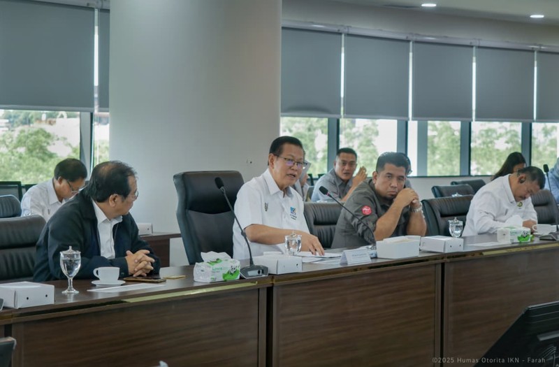 Otorita IKN menerima kunjungan kenegaraan dari Menteri Pengangkutan Sarawak membahas mengenai potensi kolaborasi dan investasi di Kantor Otorita IKN pada Rabu (10/12/2025). (Humas Otorita Ibu Kota Nusantara)
