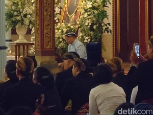 Acara 40 Hari Wafatnya PB XIII Versi PB XIV Purbaya Dihadiri Ahmad Dhani