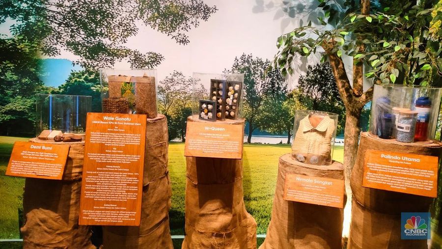 Pameran Ecophilia di Museum Bank Indonesia, Jakarta, Rabu (10/12/2025). (CNBC Indonesia/Kanthi Malikha)