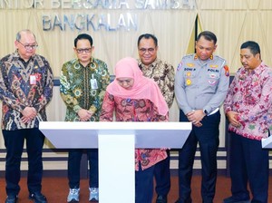 Resmikan Gedung Bersama Samsat Bangkalan, Khofifah Minta Tingkatkan Layanan