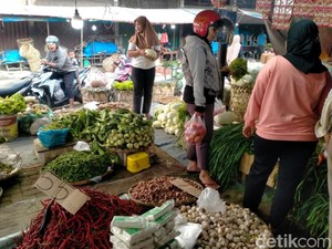 Harga Cabai Merah Turun di Binjai, Cabai Rawit Melonjak Tajam