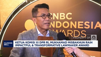 Video: Kawal Transformasi Sektor Keuangan, Misbakhun Dapat Penghargaan