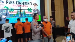 Bisa-bisanya Mbah Tarman Gadaikan Mobil Rental ke Tetangga Shela