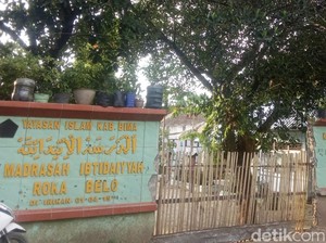 170 Siswa MIS Yasim Roka Bima Belum Dapat MBG, Sekolah Bagikan Jajan