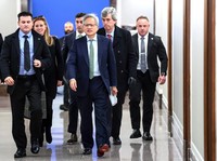 Manusia Rp 2.400 Triliun Tak Mau Tinggalkan Israel