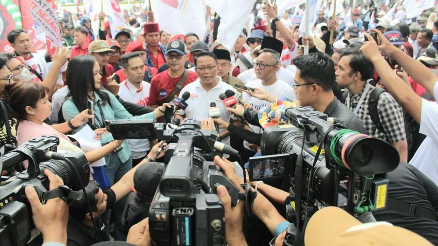 Presiden KSPN Ristadi memberi keterangan Pers, (11/12). (KSPN)