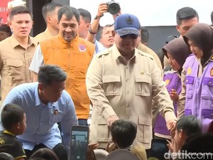 Warga Aceh Curhat Rumah Rusak, Prabowo Janjikan Hunian Sementara
