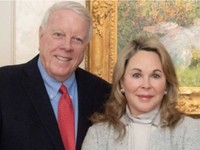 Pasangan Ini Sepakat Donasikan Rp 173 T Harta Kekayaannya