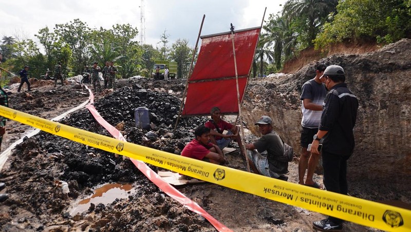 Direktorat Jenderal Penegakan Hukum ESDM mengambil langkah tegas untuk menghentikan aktivitas pertambangan liar di Kabupaten Muara Enim. (Dok. Gakkum ESDM)