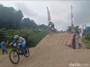 Ratusan Atlet Ramaikan Kejuaraan MTB Nasional di Cirebon