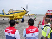 Pertamina Kirim BBM Pakai Pesawat Air Tractor ke Bener Meriah Aceh