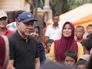 Menko Pangan Zulhas Cek Pemulihan Pengungsi di Aceh Tamiang-Langsa