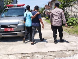 Pria ODGJ Dievakuasi ke RS Menur Demi Keamanan Warga Lamongan