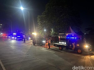 Polisi Patroli Skala Besar di Tangerang Jaga Keamanan Jelang Natal-Tahun Baru