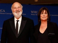 Sutradara Hollywood Meninggal Ditikam Anak Sendiri di Rumahnya