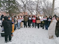 Demo Besar-besaran Lawan Blokir Roblox, Warga Ngamuk