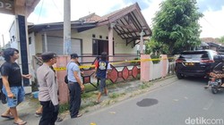 Pertanian Ganja dalam Rumah Kontrakan di Jombang Digerebek Polisi