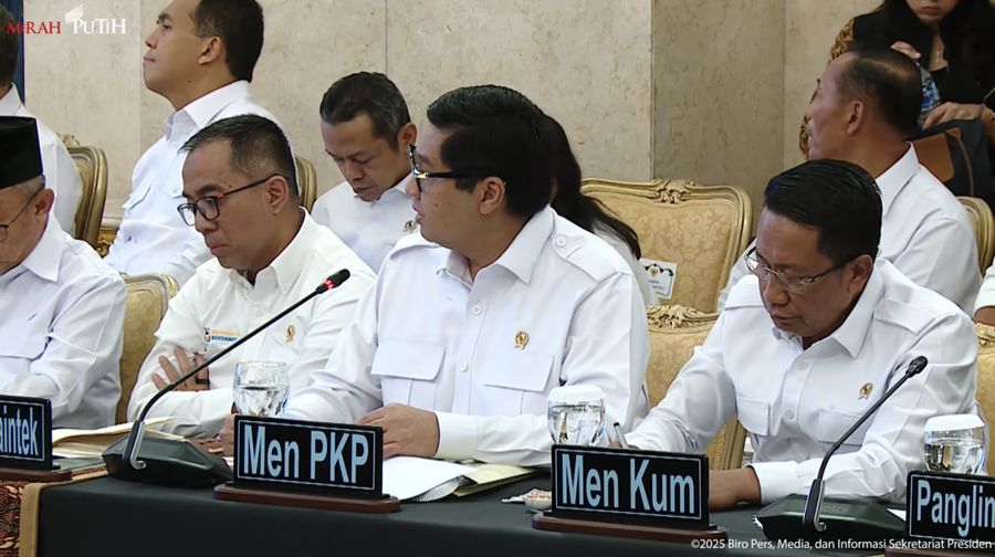 Suasana arahan Presiden Prabowo pada Sidang Kabinet Paripurna, Istana Negara, Senin (15/11/2025). (Tangkapan layar Youtube Setpres RI)