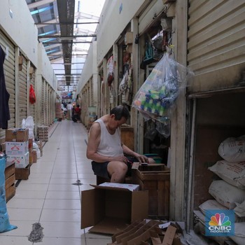 Penampakan Lengang Pasar Gondangdia, Pedagang 