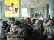Kantor Pelayanan Pajak (KPP) Pratama Mampang Prapatan membuka layanan pojok pajak di lobi Gedung Bank Mega, Tendean, Jakarta Selatan, Selasa (16/12/2025). (CNBC Indonesia/Tri Susilo)
