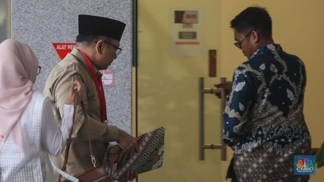 Detik-Detik Mantan Menag Yaqut Cholil Qoumas Datangi Gedung KPK