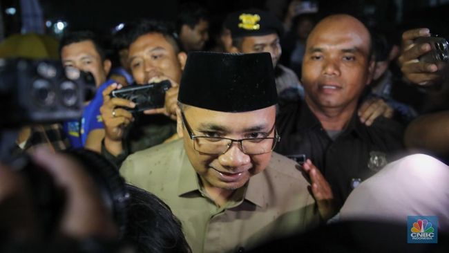 KPK Tetapkan Mantan Menteri Agama Yaqut Cholil Tersangka Korupsi Haji