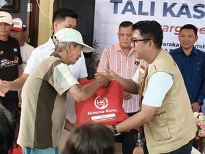 98 Resolution Network Salurkan 5.000 Paket Tali Kasih Natal di Sulawesi Utara