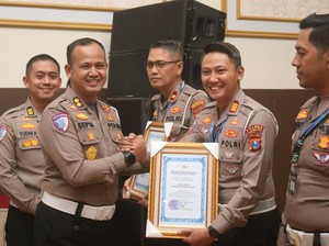 Satlantas Polres Pasuruan Kota Terima Penghargaan dari Polda Jatim