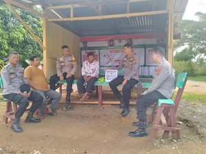 Bhabin di Rohul Bangun 3 Pos Satkamling Perkuat Keamanan Lingkungan