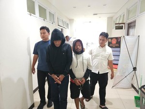 2 Pengedar Sabu Jalur Laut Surabaya-Bawean Ditangkap
