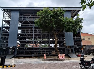 Progres Gedung Parkir Motor Sistem Lift di Sanur Capai 95%, Besok Uji Coba