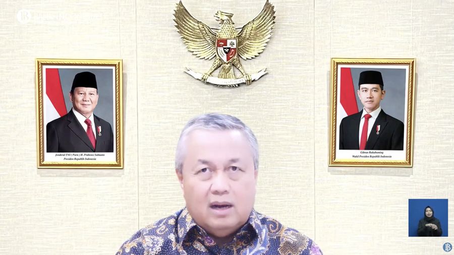 Gubernur Bank Indonesia, Perry Warjiyo saat menyampaikan Hasil Rapat Dewan Gubernur Bulan Desember 2025. (Tangkapan Layar Youtube/Bank Indonesia CHannel)