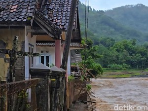 Arus Deras Isolasi Cisarua, Wabup Sukabumi Fokuskan Nakes-Makanan