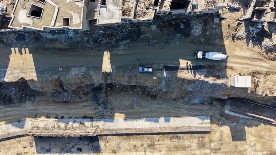 Suasana Sungai Tigris di Baghdad Irak. Negara yang sangat terdampak oleh perubahan iklim, telah dilanda kekeringan dan curah hujan rendah selama bertahun-tahun. (AFP/AHMAD AL-RUBAYE)
