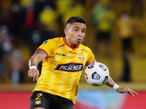 Bek Barcelona Mario Pineida Tewas Ditembak Saat Bersama Ibunya
