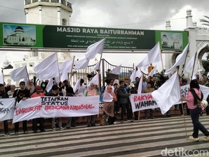 Massa di Aceh Tuntut Prabowo Tetapkan Banjir Sumatera jadi Bencana Nasional