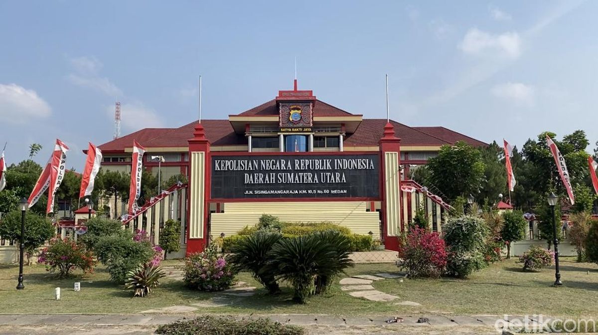 Kapolri Mutasi Irwasda, Kabid Propam hingga 2 Wadir Jajaran Polda Sumut