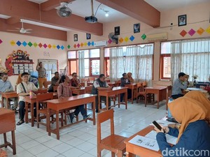 Gerakan Ayah Ambil Rapor Mulai Berjalan di Sekolah Gresik