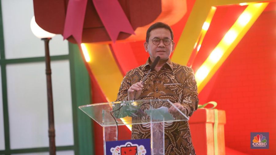 Menteri Perdagangan, Budi Santoso saat menghadiri Opening Ceremony BINA Indonesia Great Sale di Pusat Perbelajaan Kora Kasablanka, Jakarta, Kamis (18/12/2025). (CNBC Indonesia/Faisal Rahman)