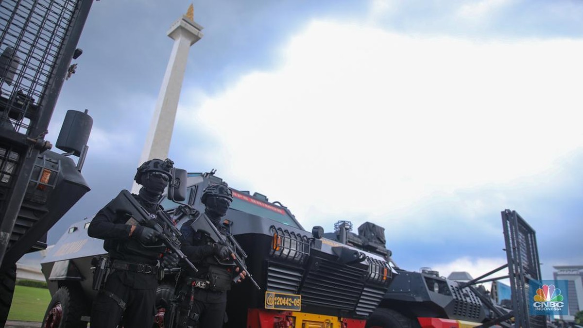 DPR Sahkan Revisi UU Polri Menjadi UU